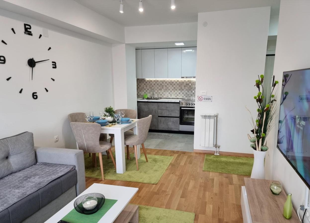 Modern & Trendy Apartment Скоп'є Екстер'єр фото