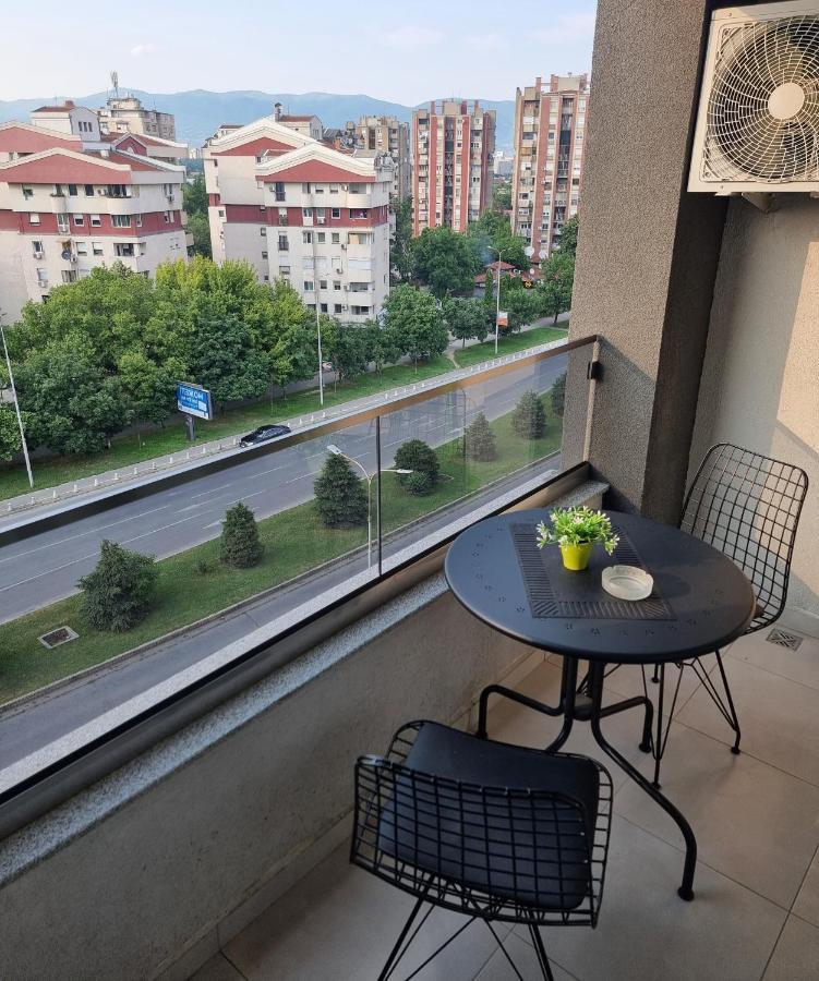 Modern & Trendy Apartment Скоп'є Екстер'єр фото
