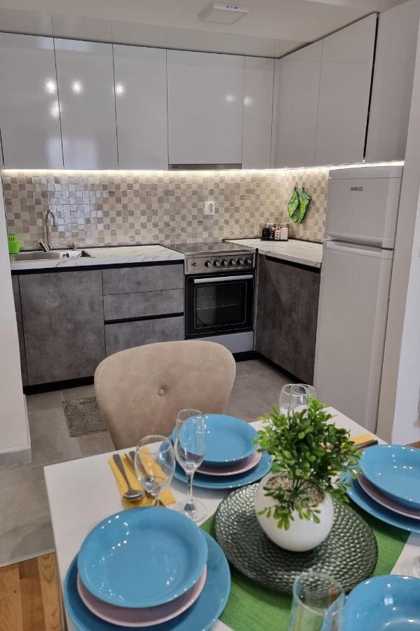 Modern & Trendy Apartment Скоп'є Екстер'єр фото